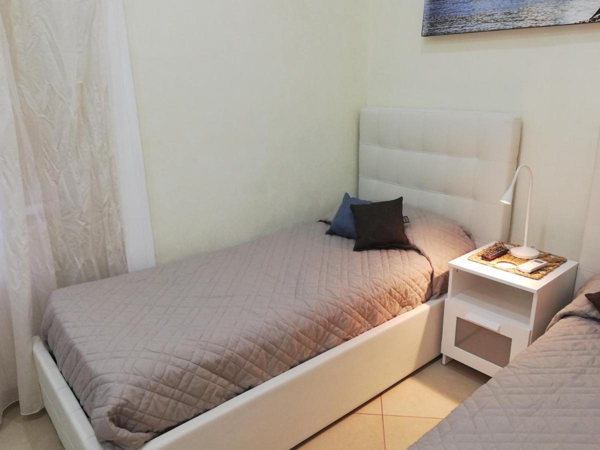 ナポリ La Dolce Dimora Bed & Breakfast エクステリア 写真