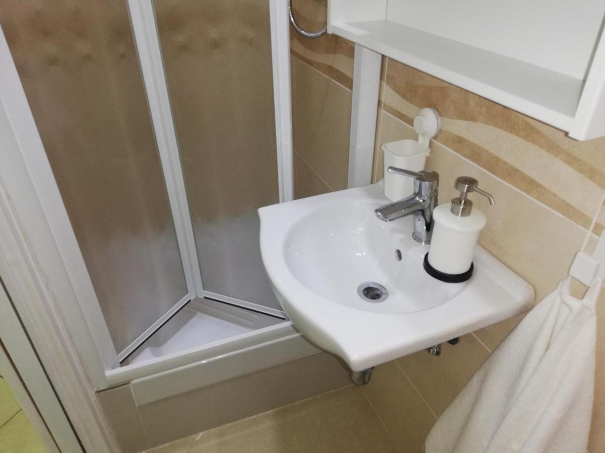 ナポリ La Dolce Dimora Bed & Breakfast エクステリア 写真
